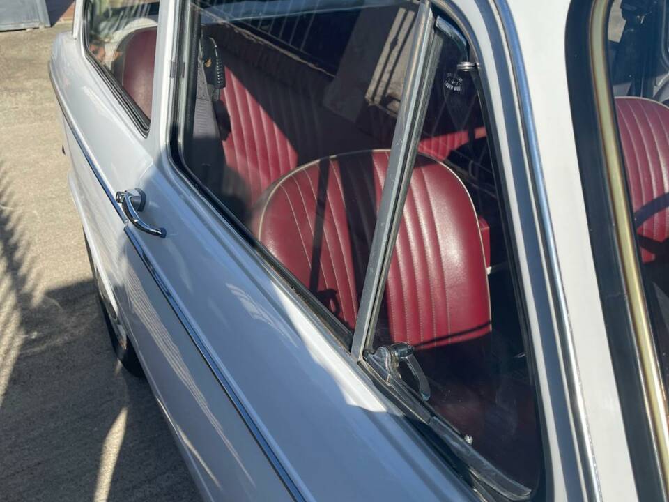 Image 5/56 of SEAT 850 Speciale (1971)