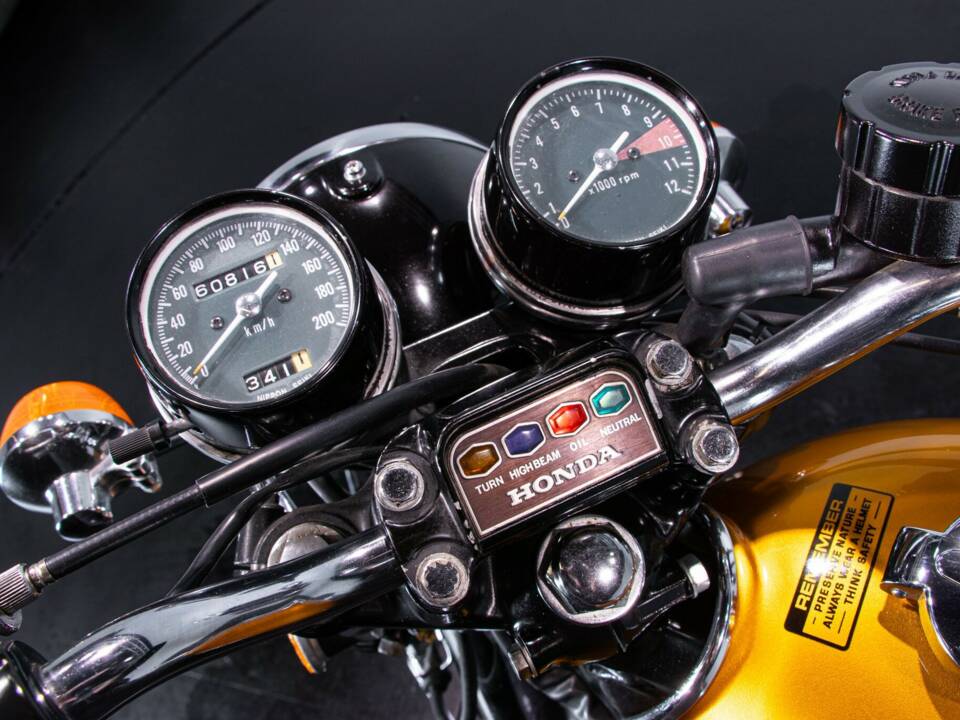 Bild 35/50 von Honda CB 500 Four (1975)