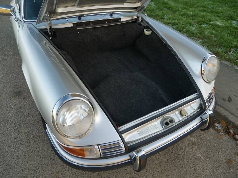 Bild 33/35 von Porsche 911 2.2 T (1970)