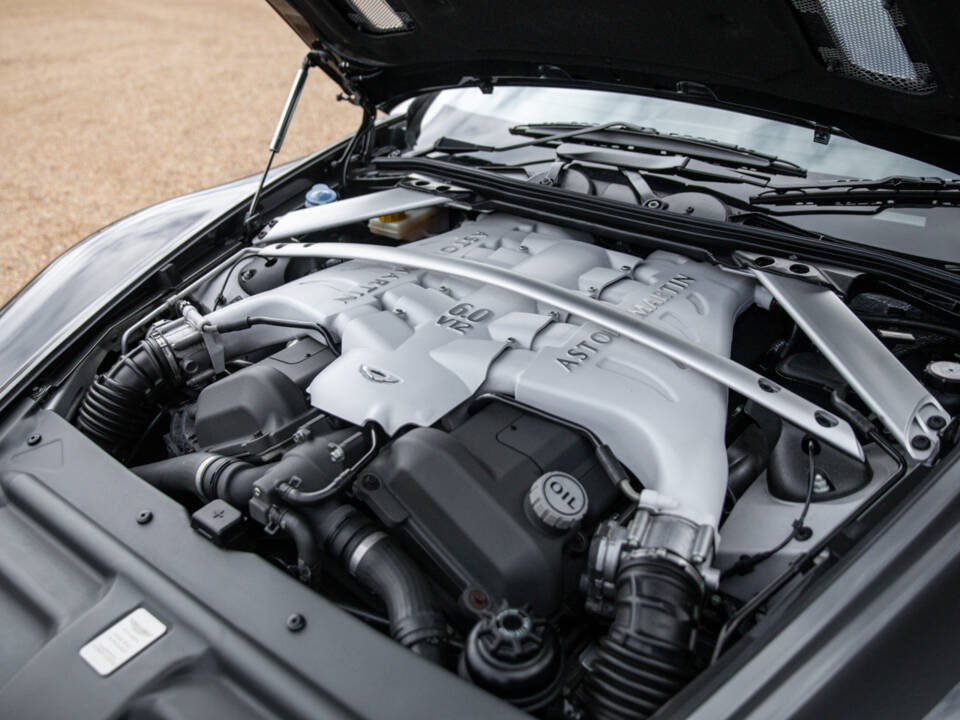 Bild 5/71 von Aston Martin DBS (2011)