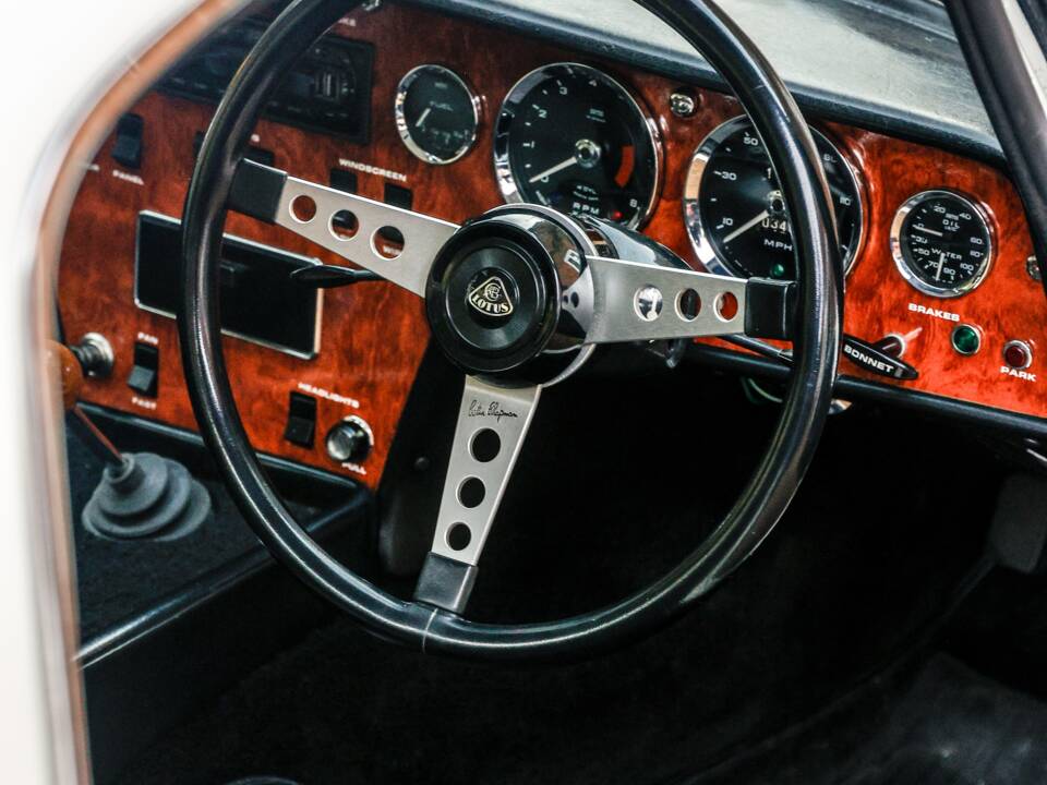 Immagine 34/39 di Lotus Elan Sprint (1973)
