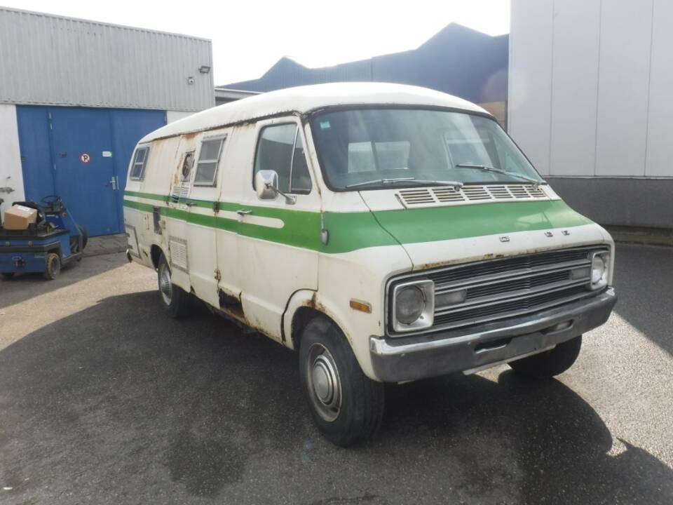 Bild 19/19 von Dodge B 200 Sportsman (1976)