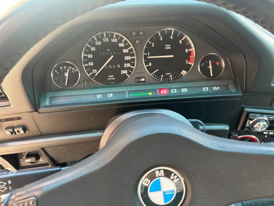 Bild 33/49 von BMW Z3 2.2i (2001)