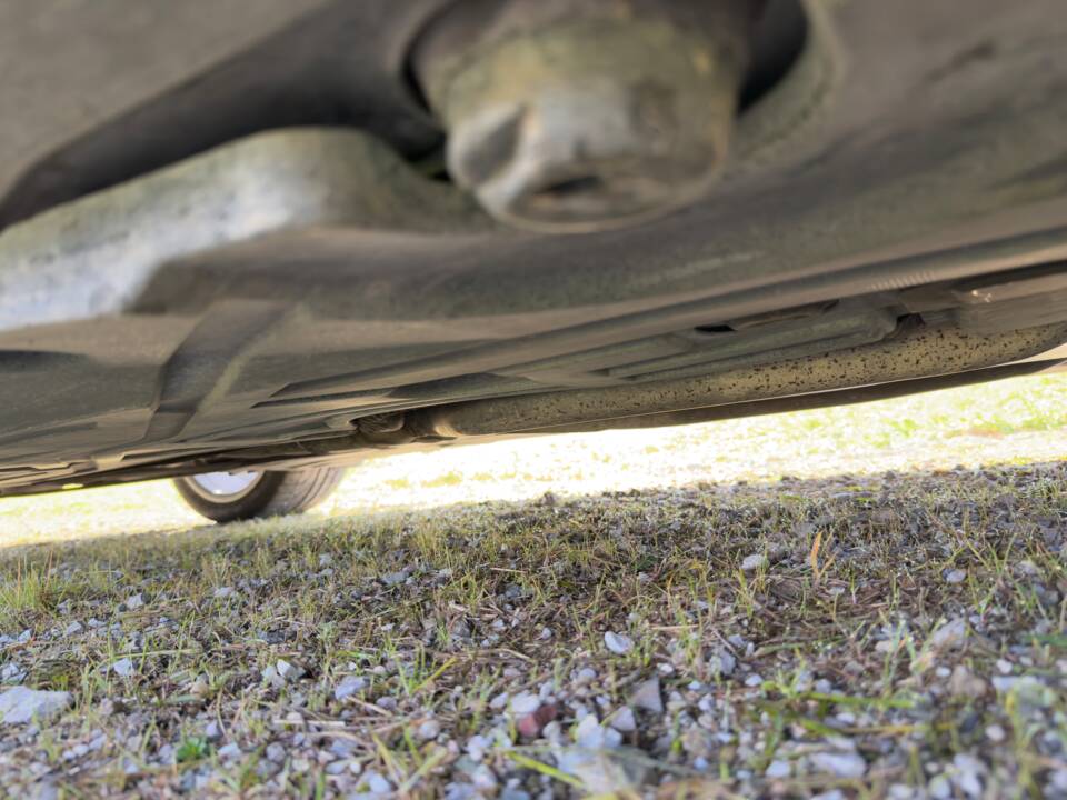 Image 30/89 of Mercedes-Benz SL 500 (2002)