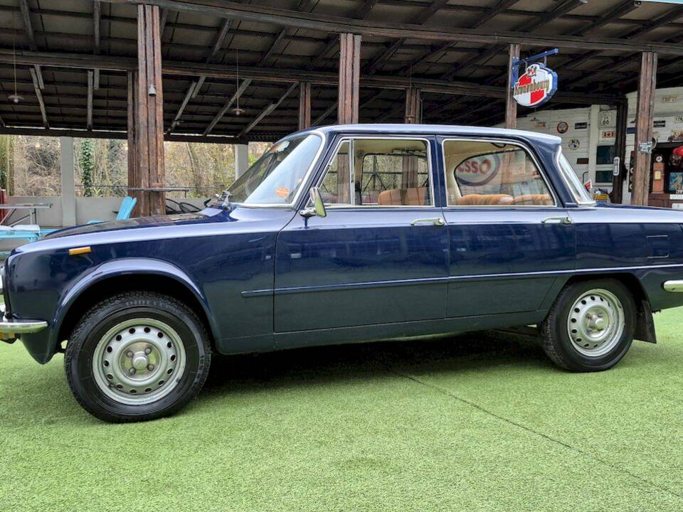 Imagen 4/67 de Alfa Romeo Giulia Nuova Super 1600 (1977)