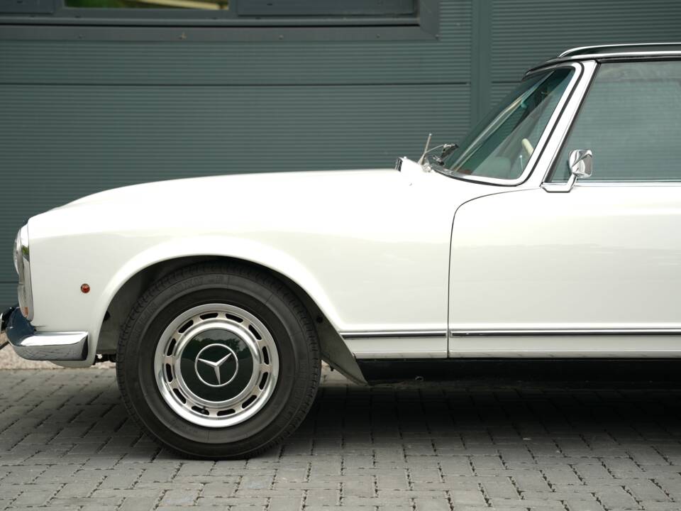 Image 9/50 de Mercedes-Benz 280 SL (1968)
