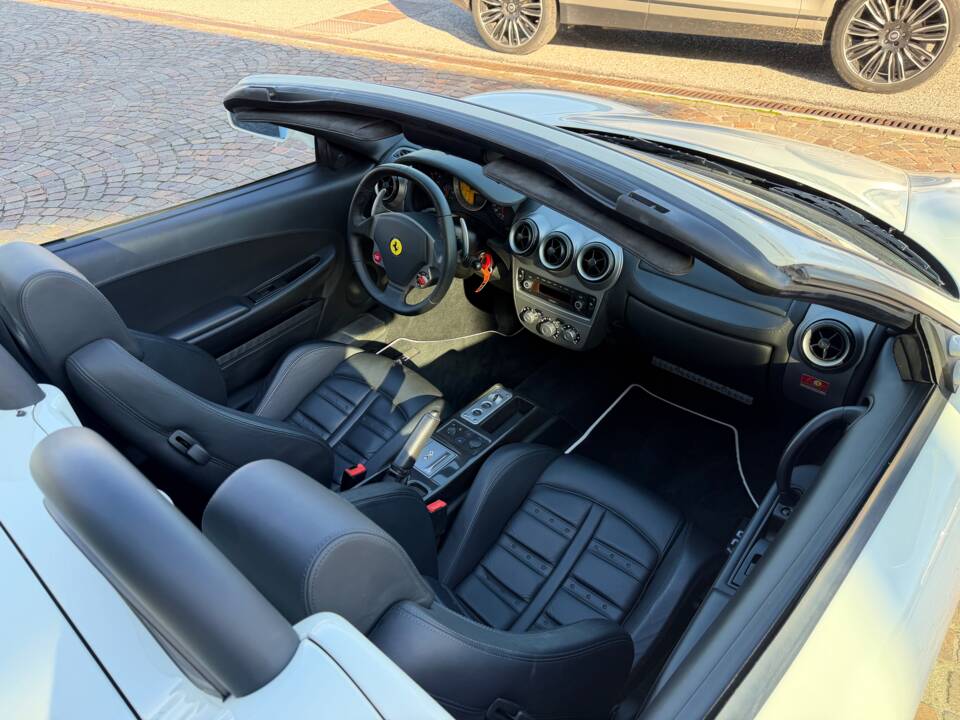 Afbeelding 30/31 van Ferrari F430 Spider (2007)