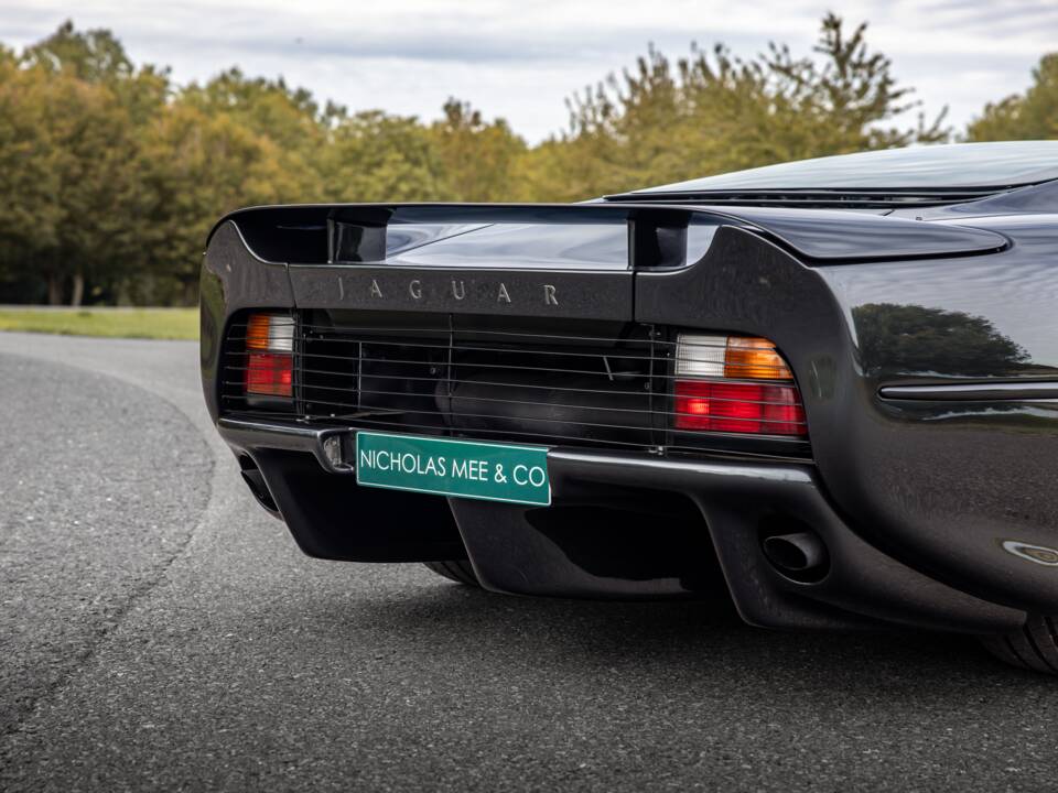 Image 46/60 of Jaguar XJ 220 (1992)