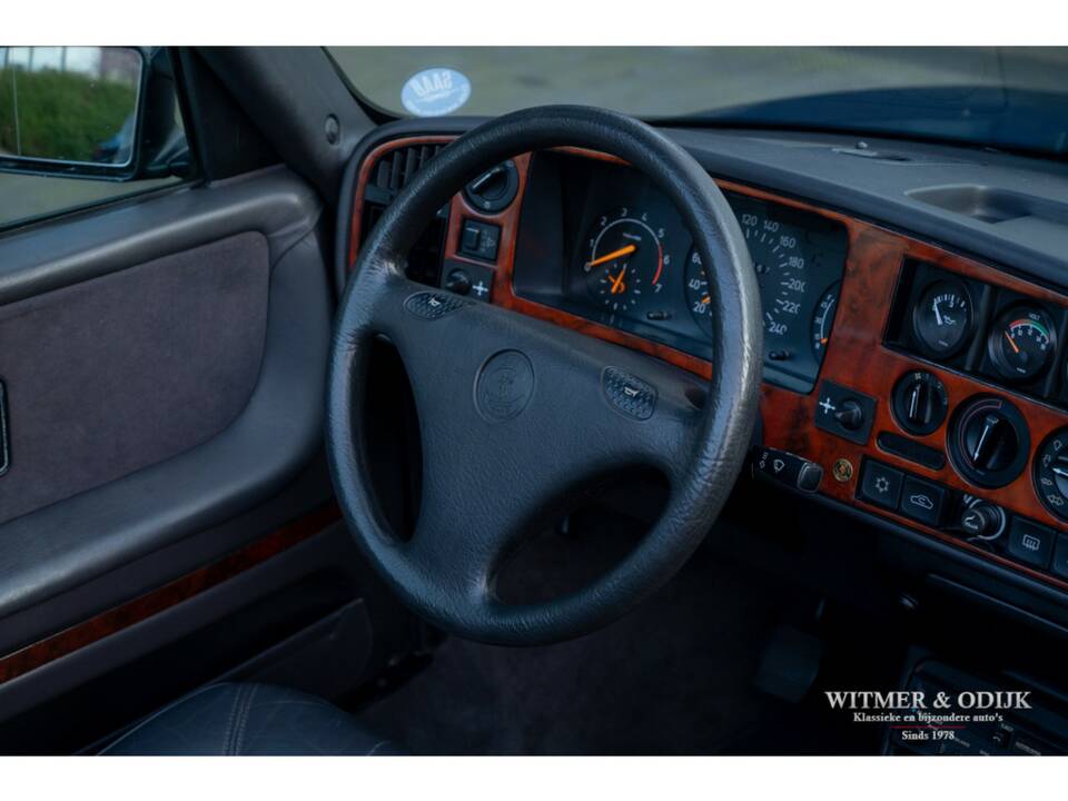Image 18/32 of Saab 900 Turbo (1992)