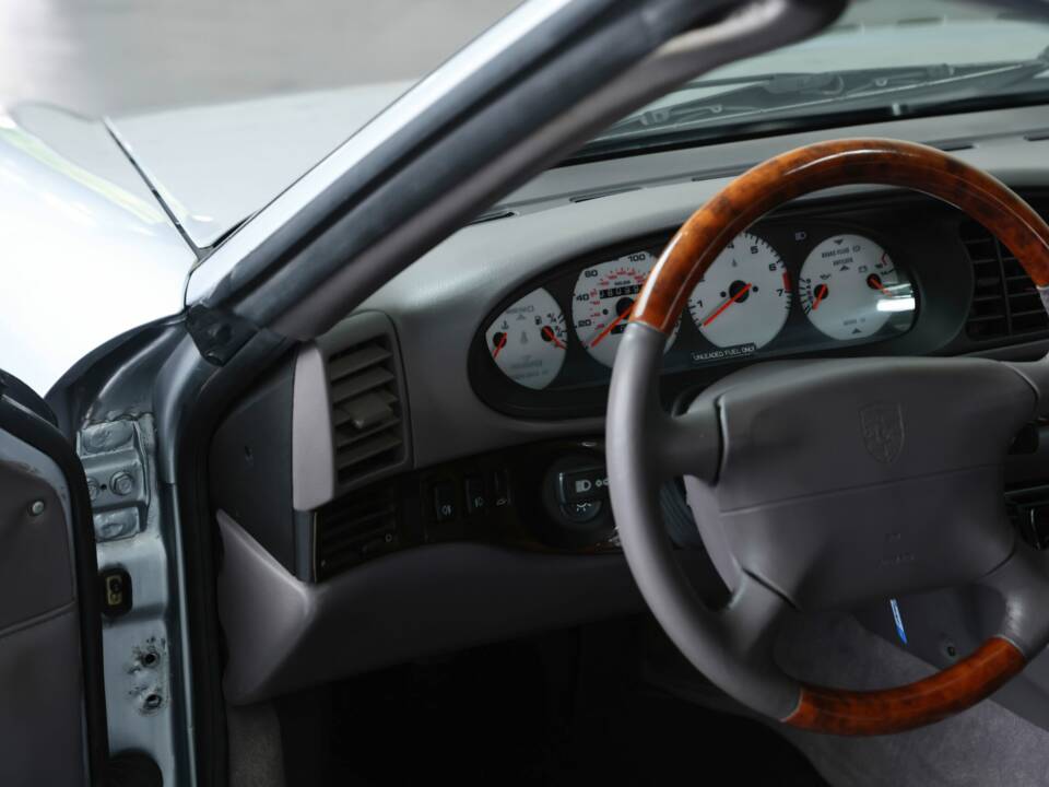 Immagine 19/43 di Porsche 968 (1992)