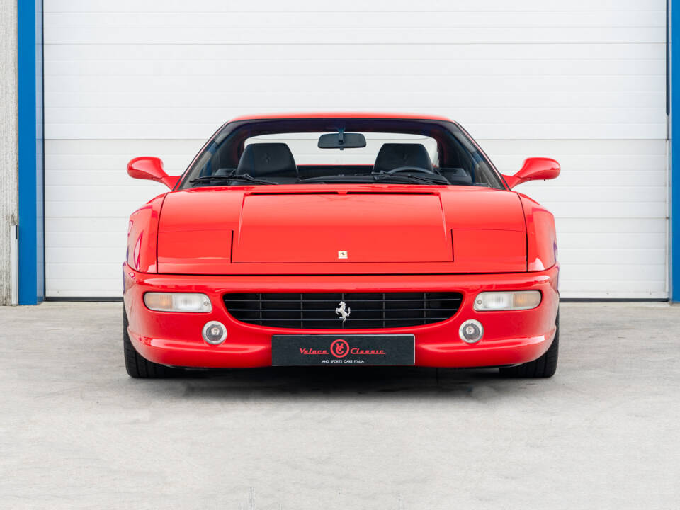 Imagen 6/89 de Ferrari F 355 Berlinetta (1996)