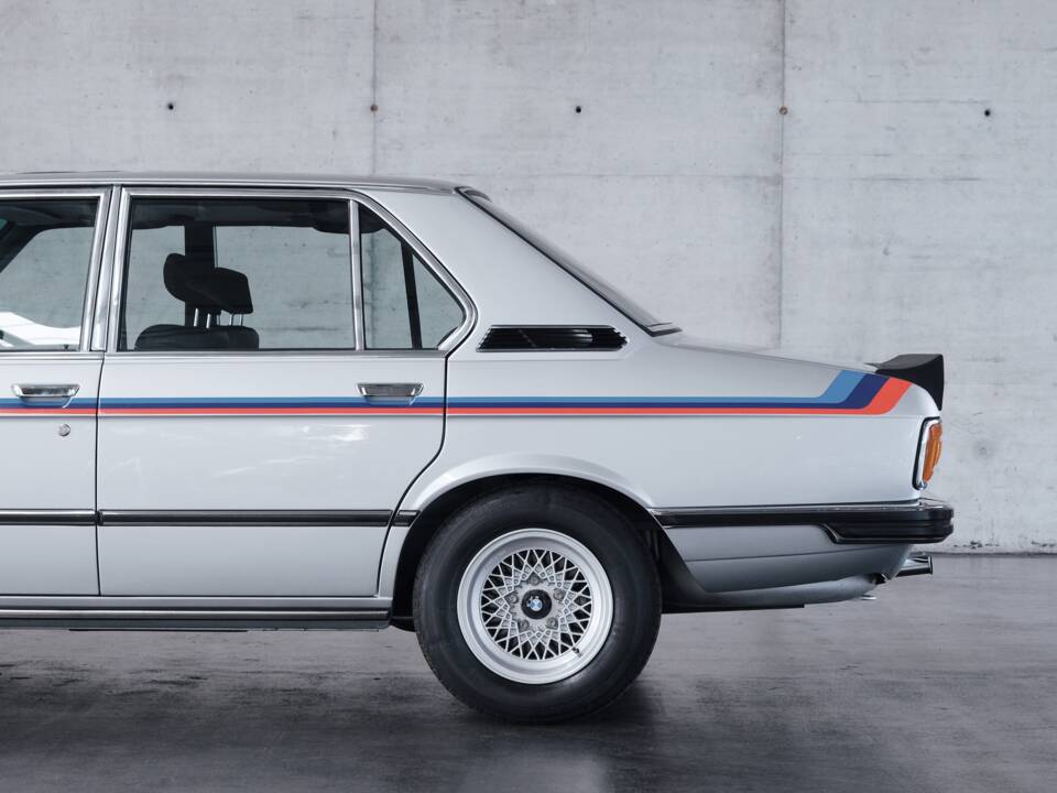Bild 25/50 von BMW M 535i (1979)