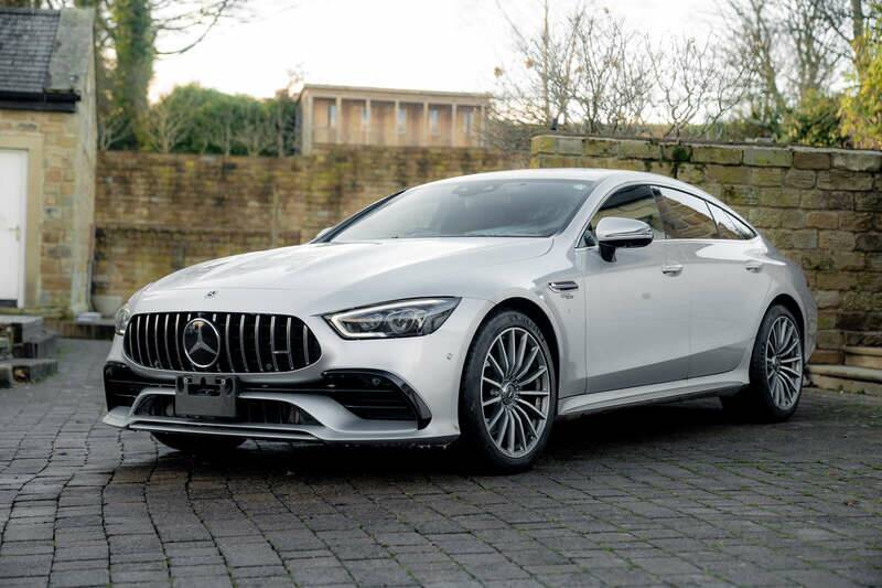 Image 13/50 of Mercedes-AMG GT 43 (2020)