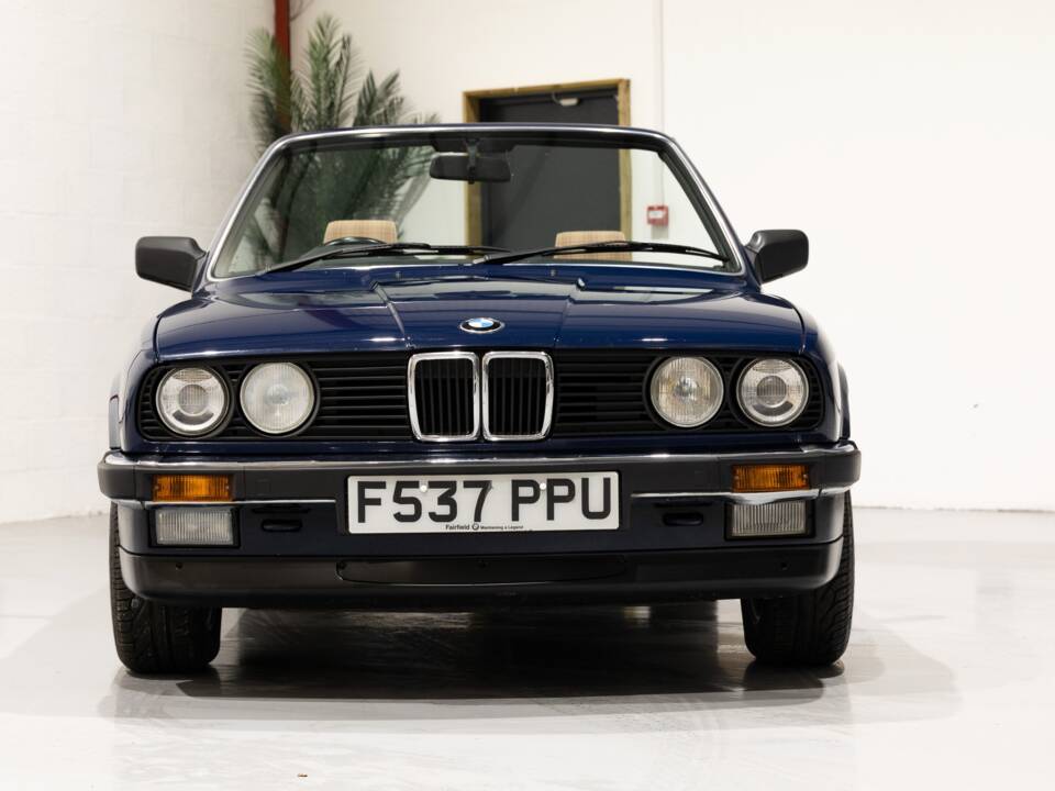 Bild 6/45 von BMW 320i (1989)