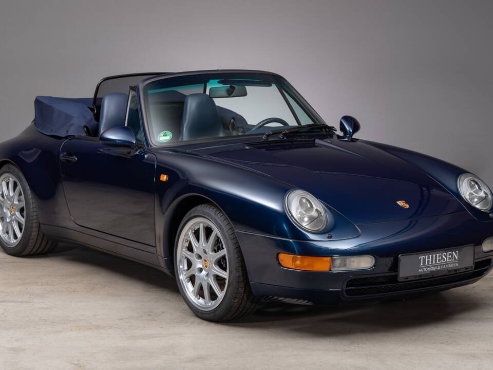 Image 3/25 of Porsche 911 Carrera (1997)