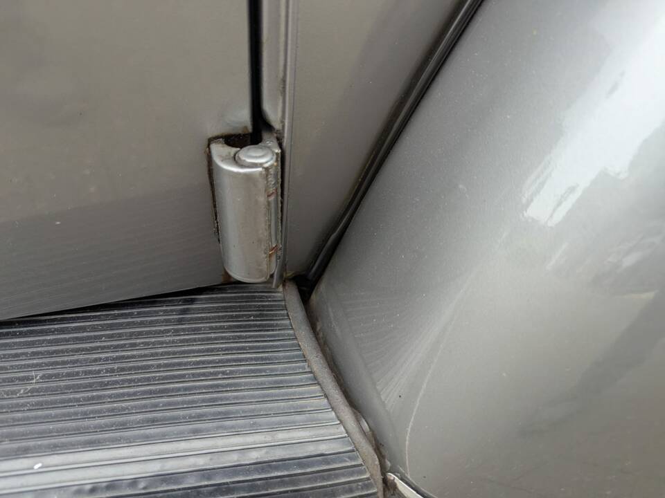 Image 21/27 of Volkswagen Beetle 1303 LS (1977)