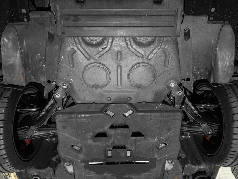 Image 53/63 of Porsche 911 Carrera 4S (2004)