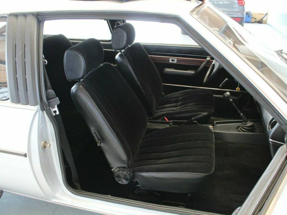 Immagine 8/20 di Opel Manta  2,0 E (1979)