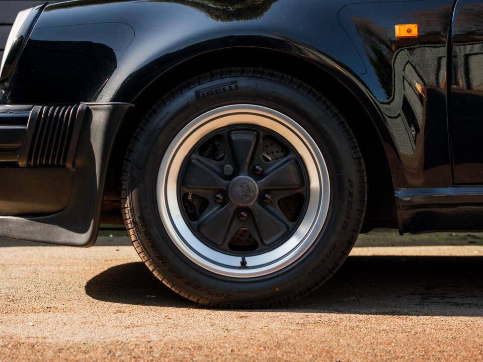 Imagen 5/60 de Porsche 911 Carrera 3.2 (WTL) (1988)