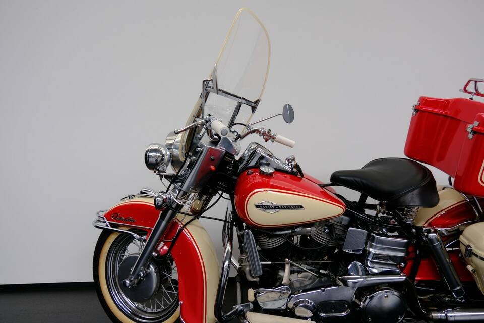 Image 47/75 of Harley-Davidson FL Panhead (1965)