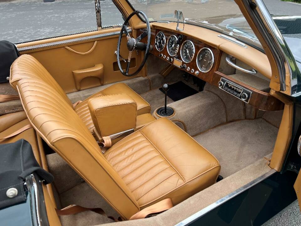 Afbeelding 13/50 van Aston Martin DB 2&#x2F;4 Mk I DHC (1954)
