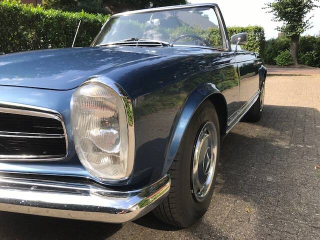 Image 2/5 of Mercedes-Benz 230 SL (1964)