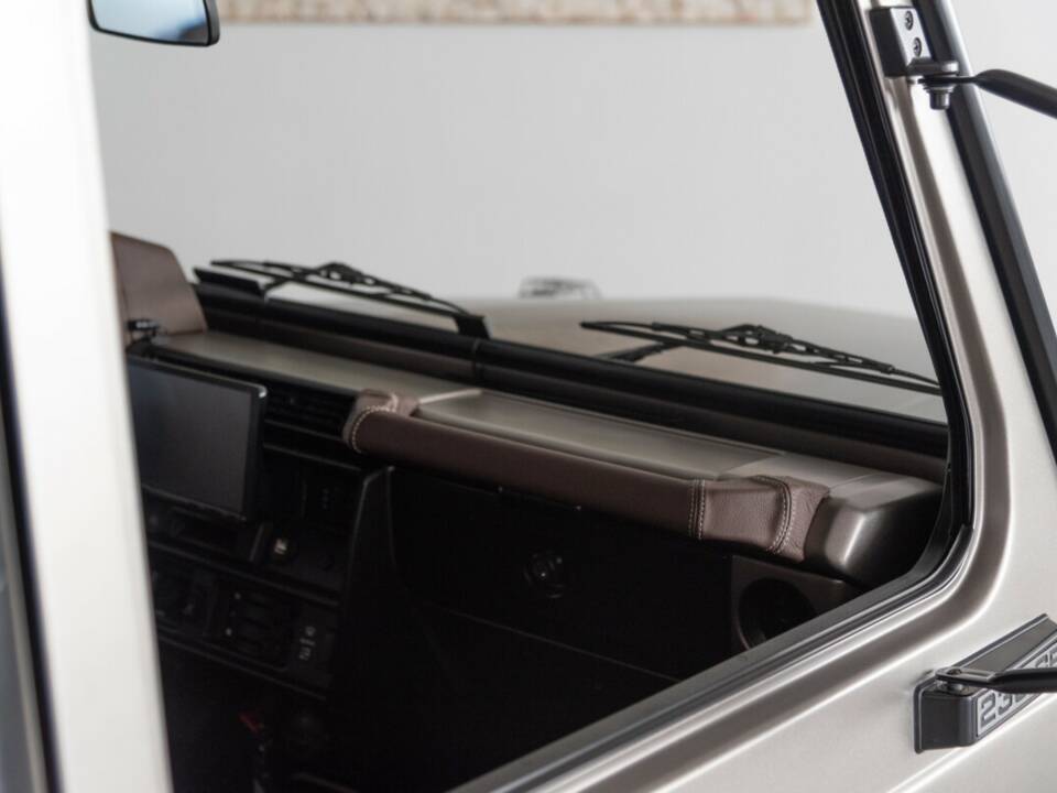 Image 36/50 of Steyr-Puch 230 GE (LWB) (1993)