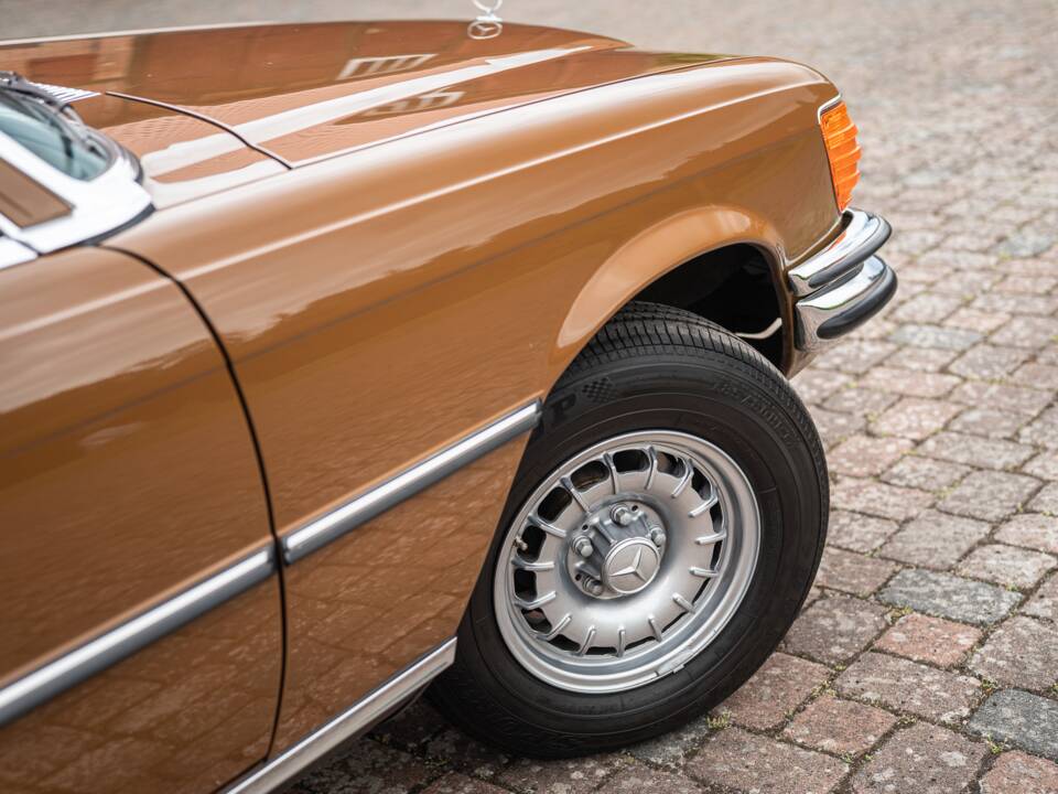 Image 2/81 of Mercedes-Benz 280 SE (1979)