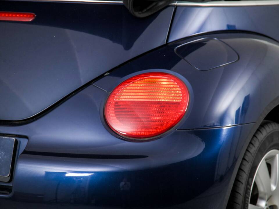 Immagine 28/50 di Volkswagen New Beetle 1.6 (2004)