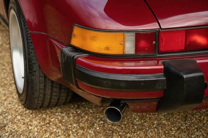 Bild 33/50 von Porsche 911 Carrera 3.2 (1989)
