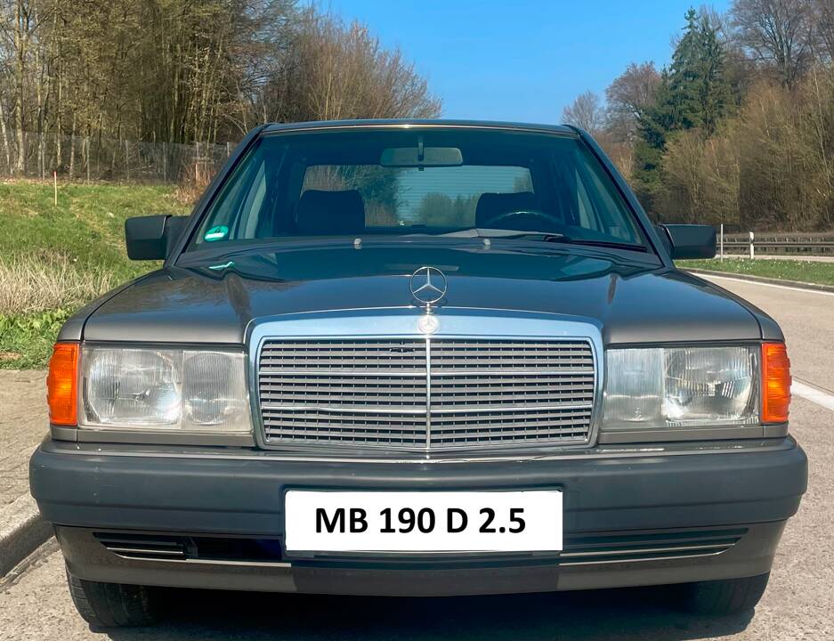 Bild 5/12 von Mercedes-Benz 190 D 2.5 (1990)