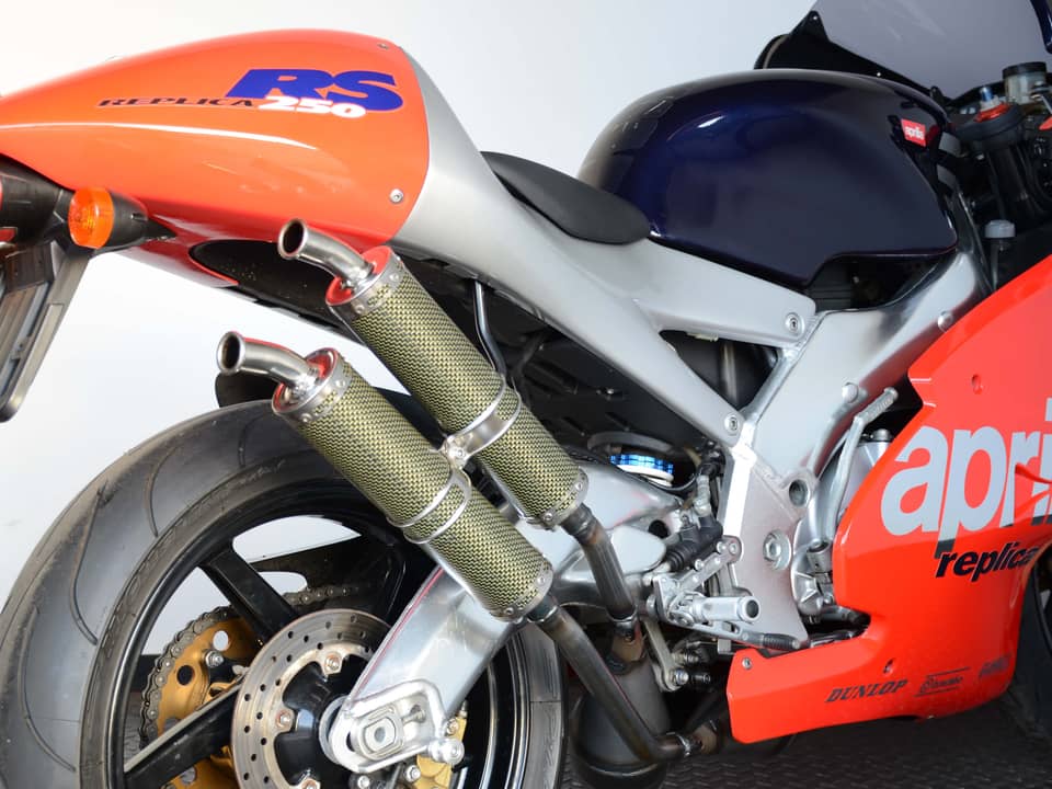 Image 13/51 of Aprilia RS 250 (1998)