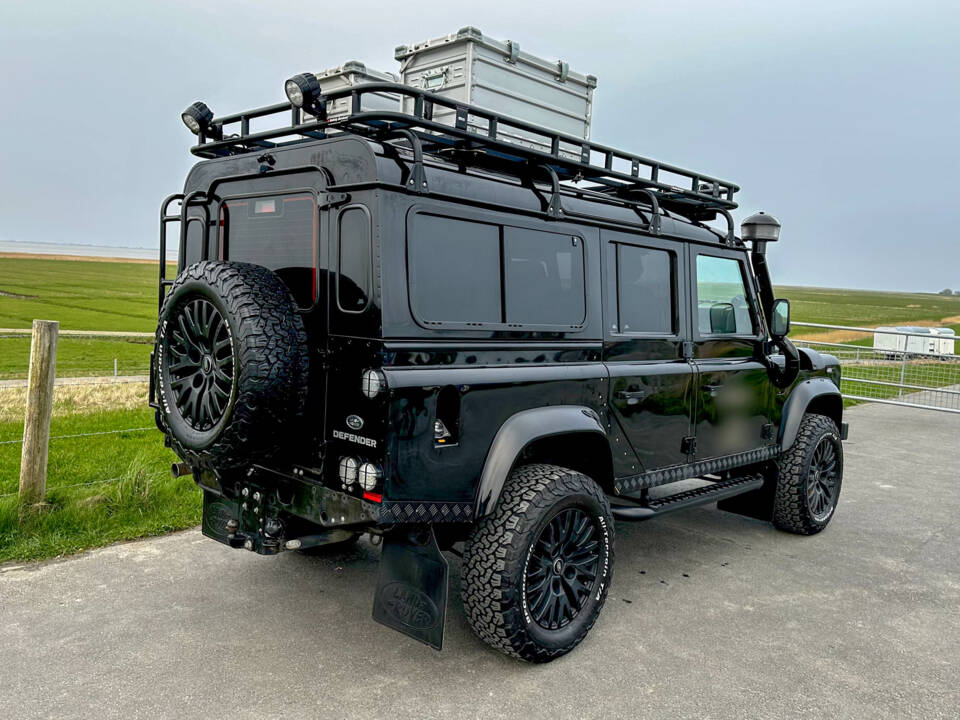 Afbeelding 3/21 van Land Rover Defender 110 (2015)