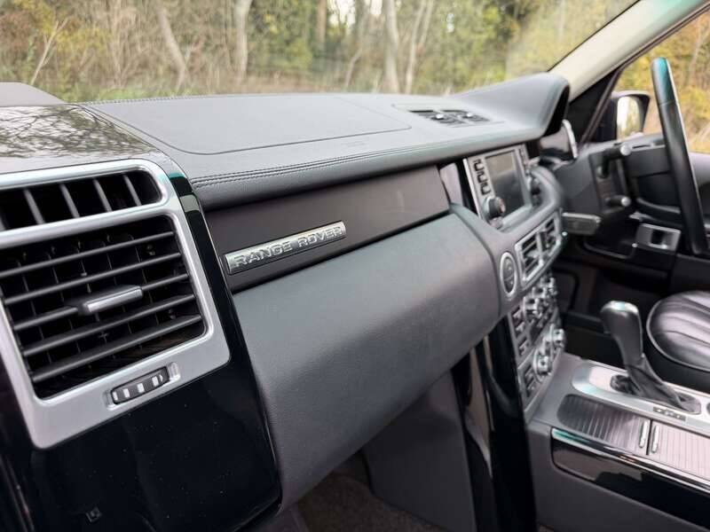 Bild 37/50 von Land Rover Range Rover Vogue TDV8 (2008)