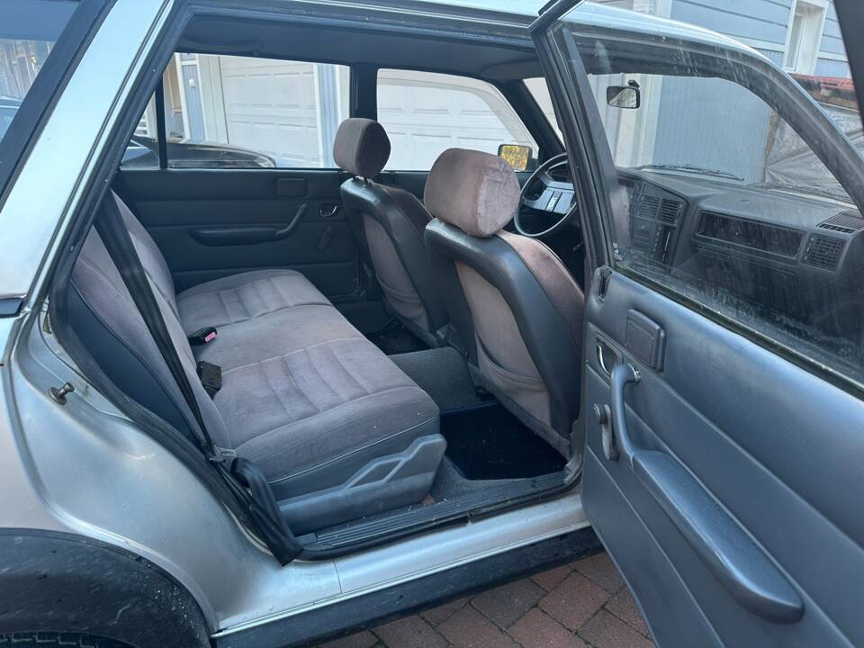 Imagen 14/17 de Peugeot 505 Break 4x4 Dangel (1988)