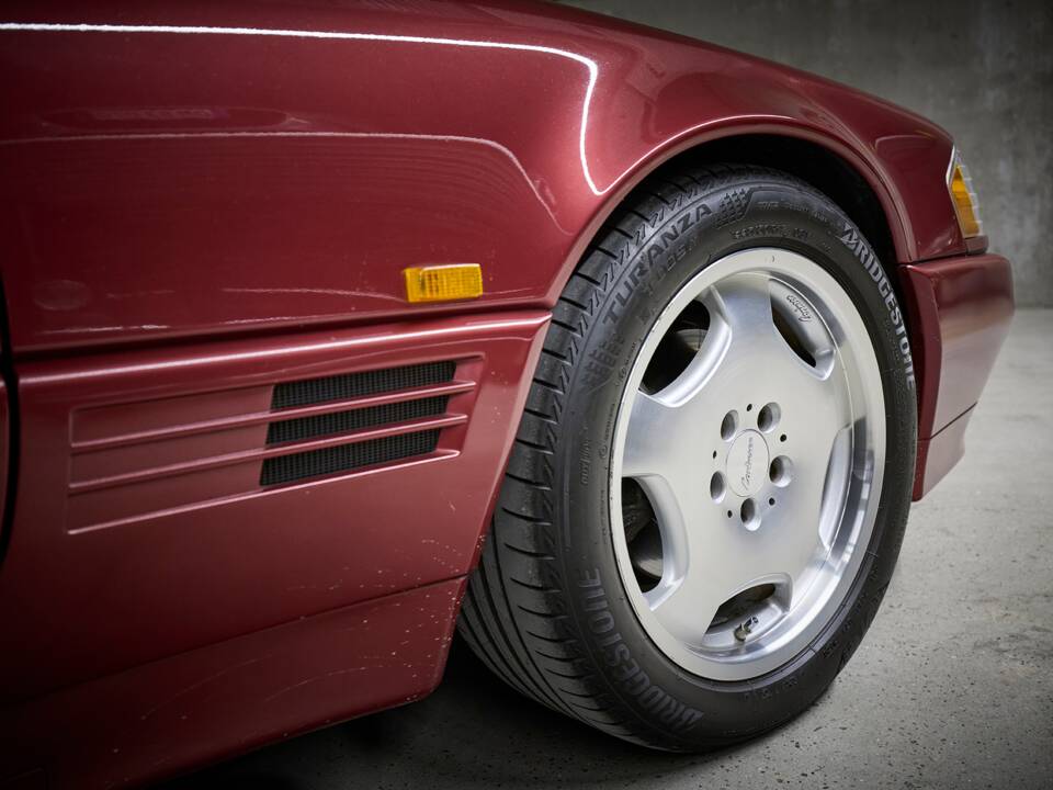 Bild 34/99 von Mercedes-Benz SL 320 (1995)