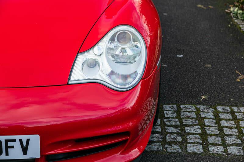 Immagine 30/40 di Porsche 911 GT3 Clubsport (2000)