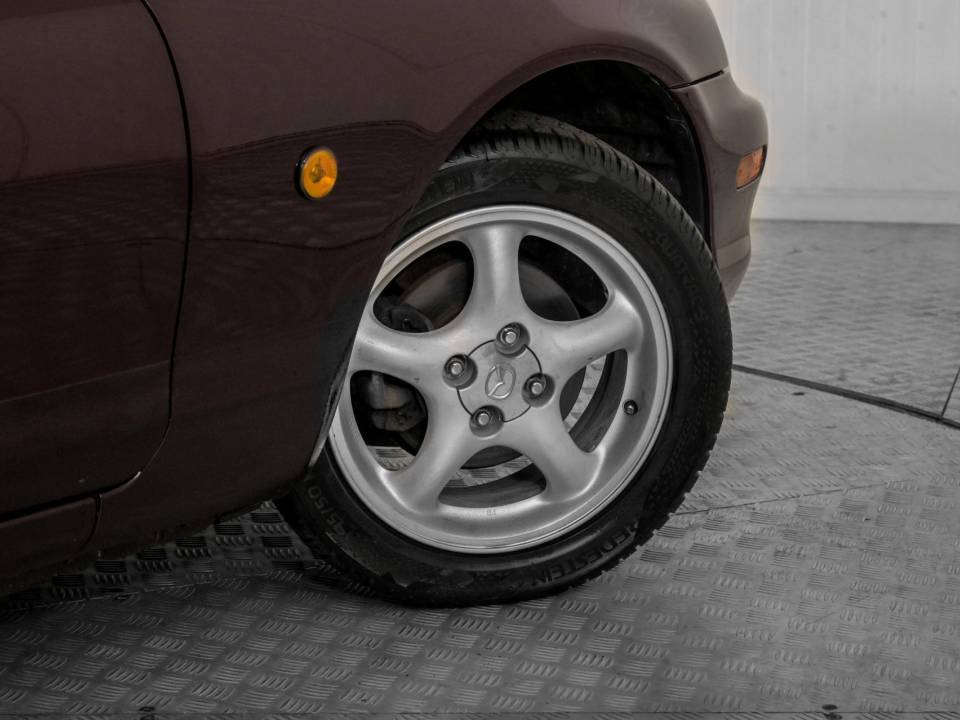Afbeelding 45/50 van Mazda MX-5 1.6 (2000)