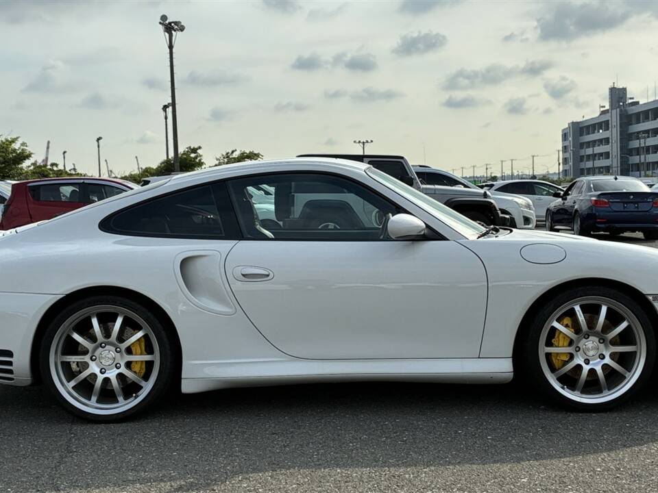 Bild 7/46 von Porsche 911 Turbo (2004)