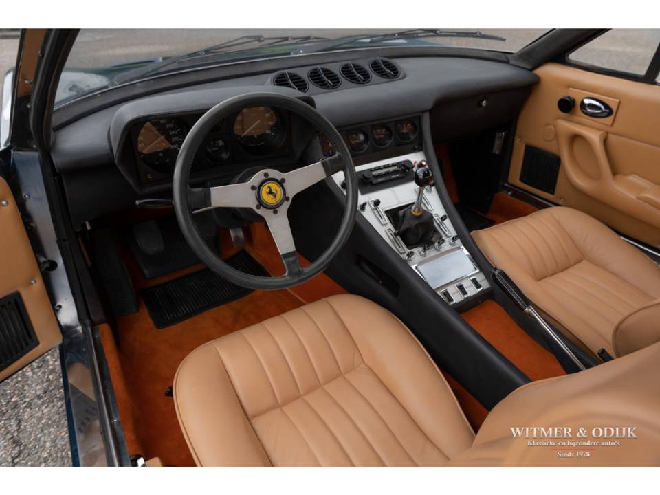 Imagen 21/31 de Ferrari 365 GTC&#x2F;4 (1972)