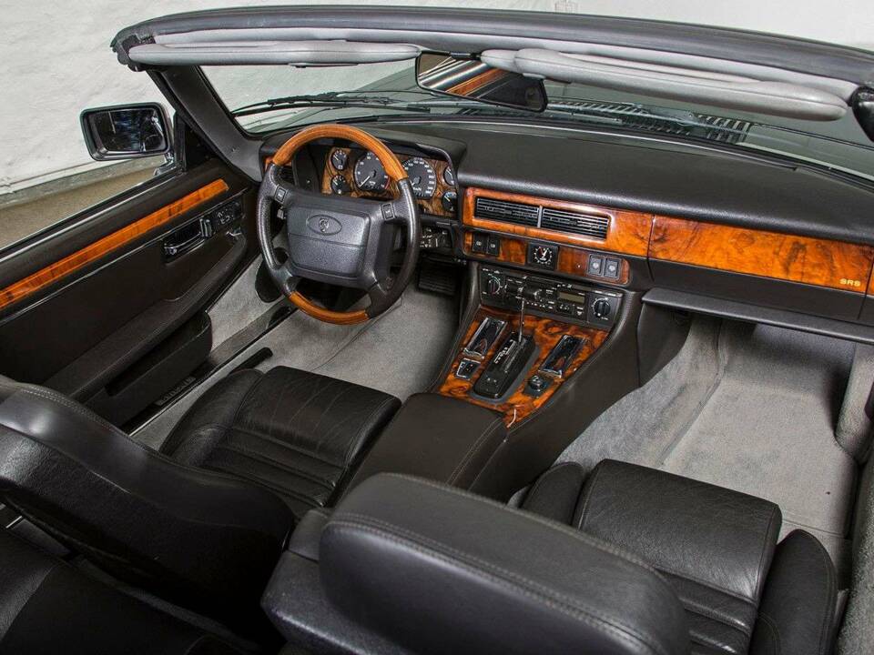 Bild 28/31 von Jaguar XJS 6.0 (1995)