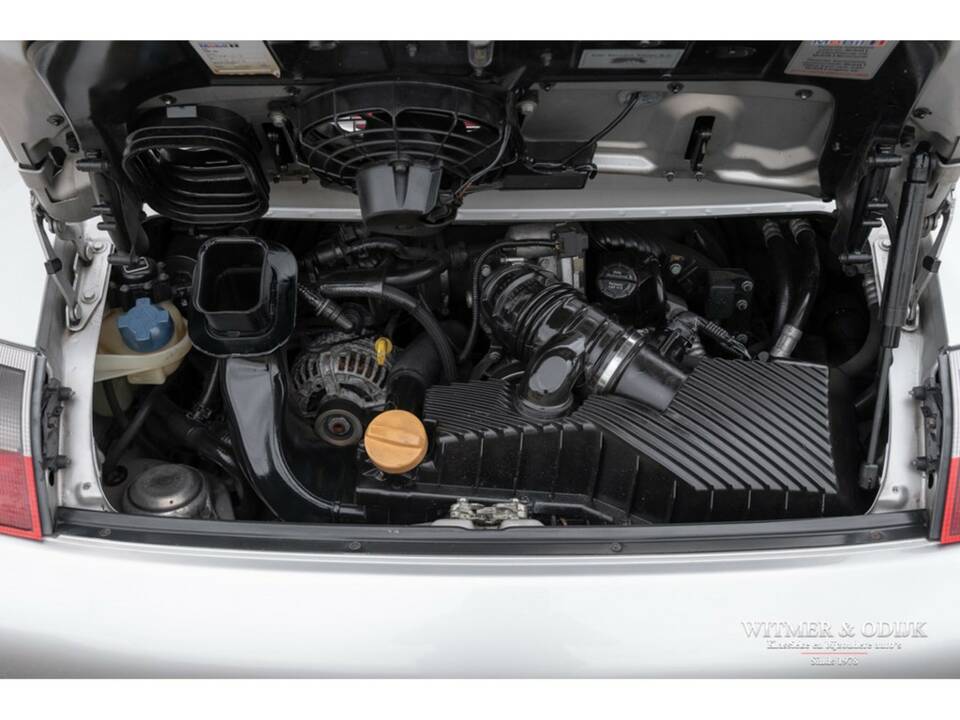 Immagine 11/12 di Porsche 911 Carrera 4 (1999)