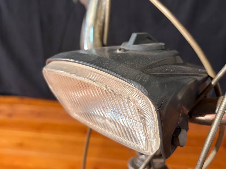 Image 8/19 of Solex Vélosolex Model 5000 (1900)