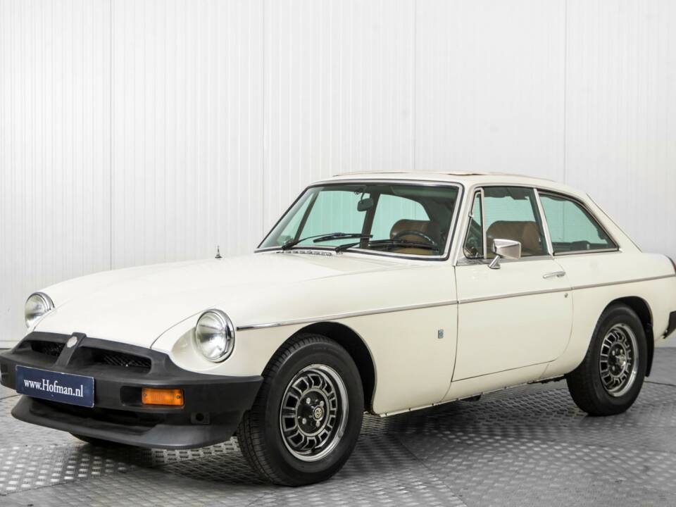 Image 1/50 of MG MGB GT V8 (1975)
