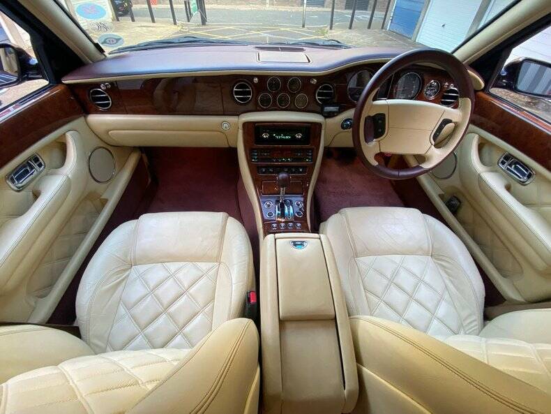 Afbeelding 17/50 van Bentley Arnage T (2002)