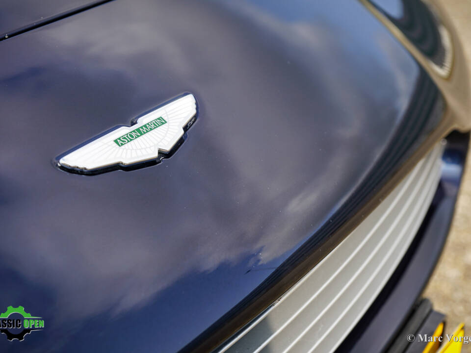 Immagine 29/59 di Aston Martin DB 7 Vantage (2002)