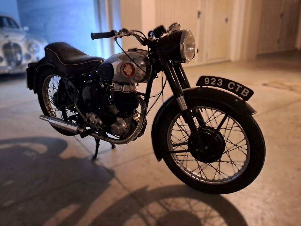 Image 16/24 of BSA C 11, C 12 (1957)