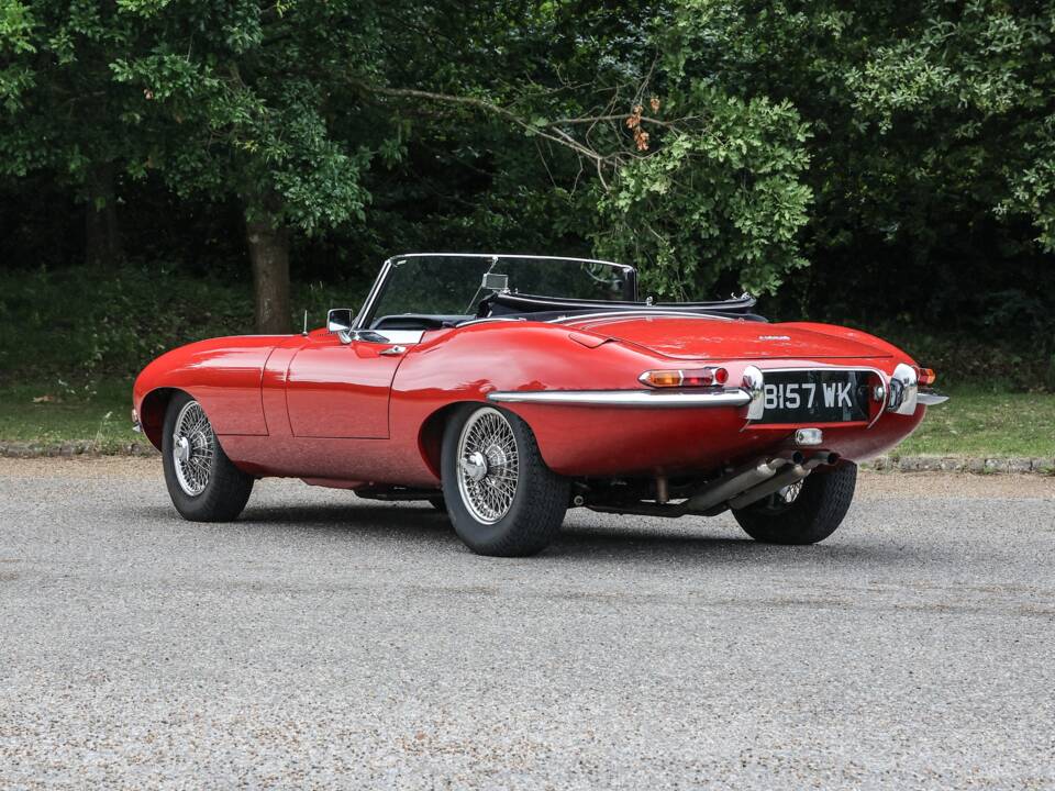 Image 20/41 de Jaguar E-Type 3.8 (1964)
