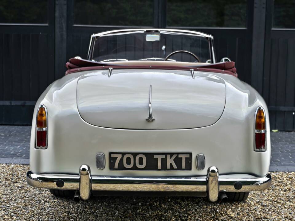 Image 12/50 of Alvis TD 21 (1962)