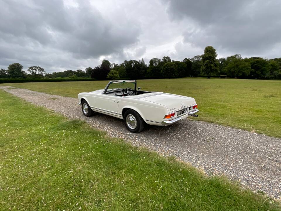 Bild 5/37 von Mercedes-Benz 230 SL (1964)